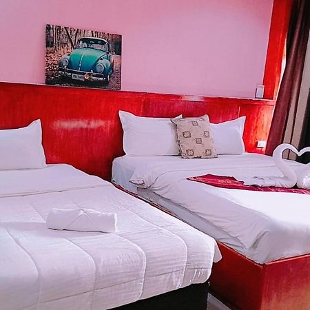 New Pind Balluchi Inn Pattaya Buitenkant foto
