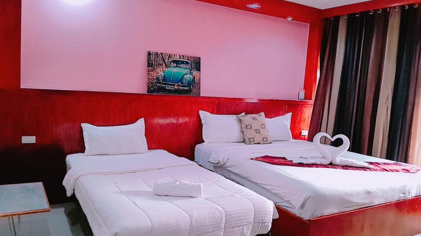 New Pind Balluchi Inn Pattaya Buitenkant foto
