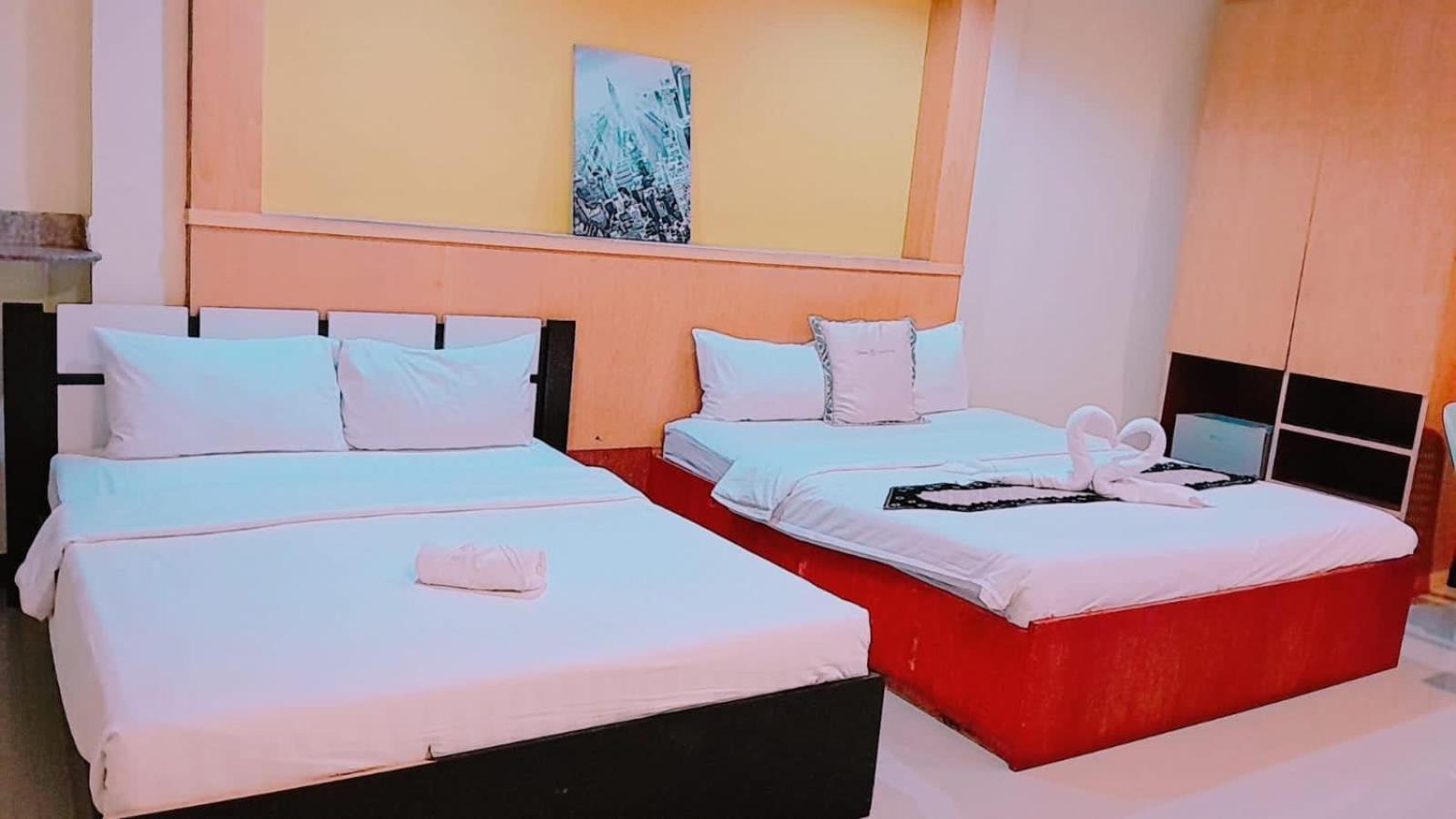 New Pind Balluchi Inn Pattaya Buitenkant foto